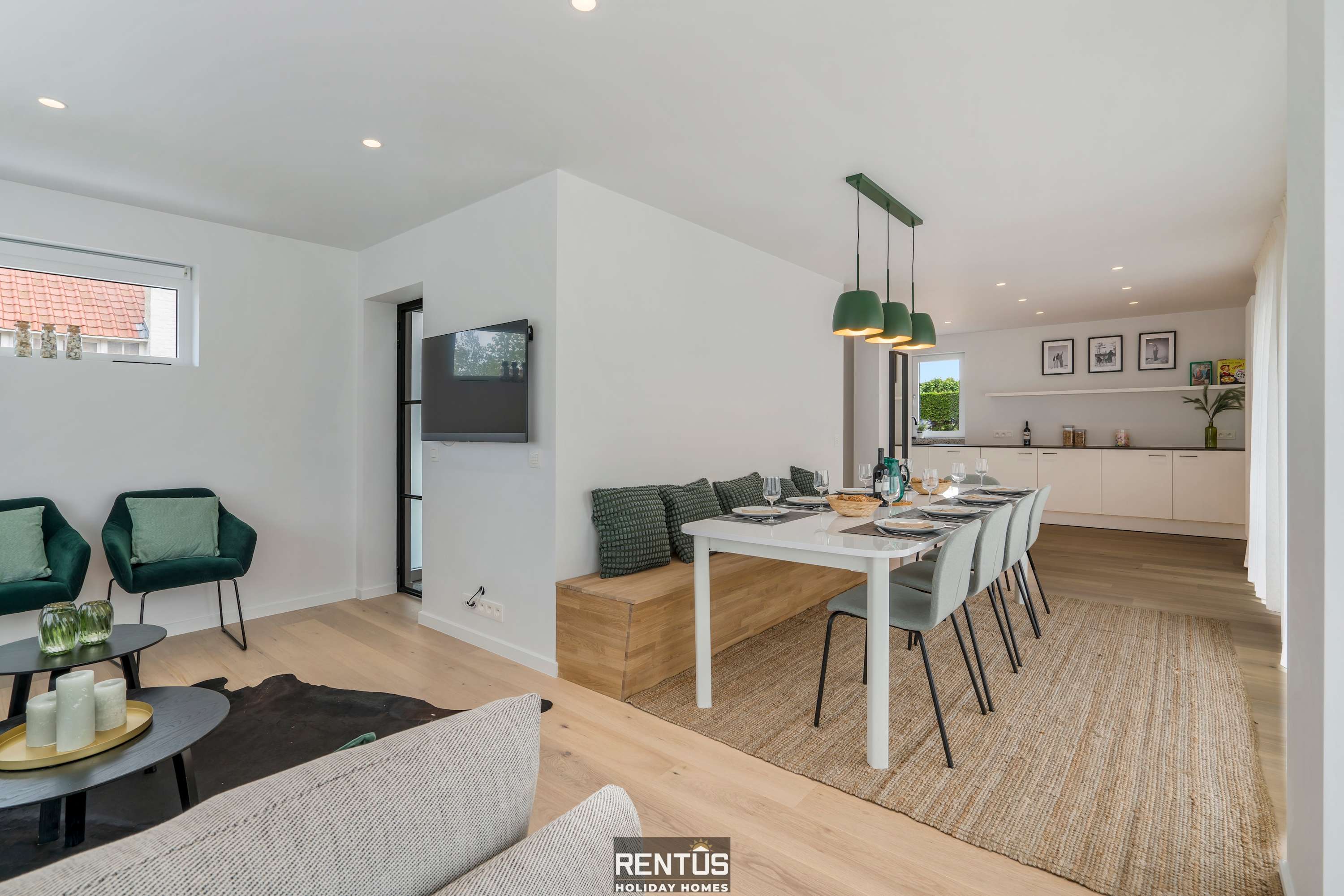 Anno 2021 - Anno 2021 - Gerenoveerde villa 150m van het strand