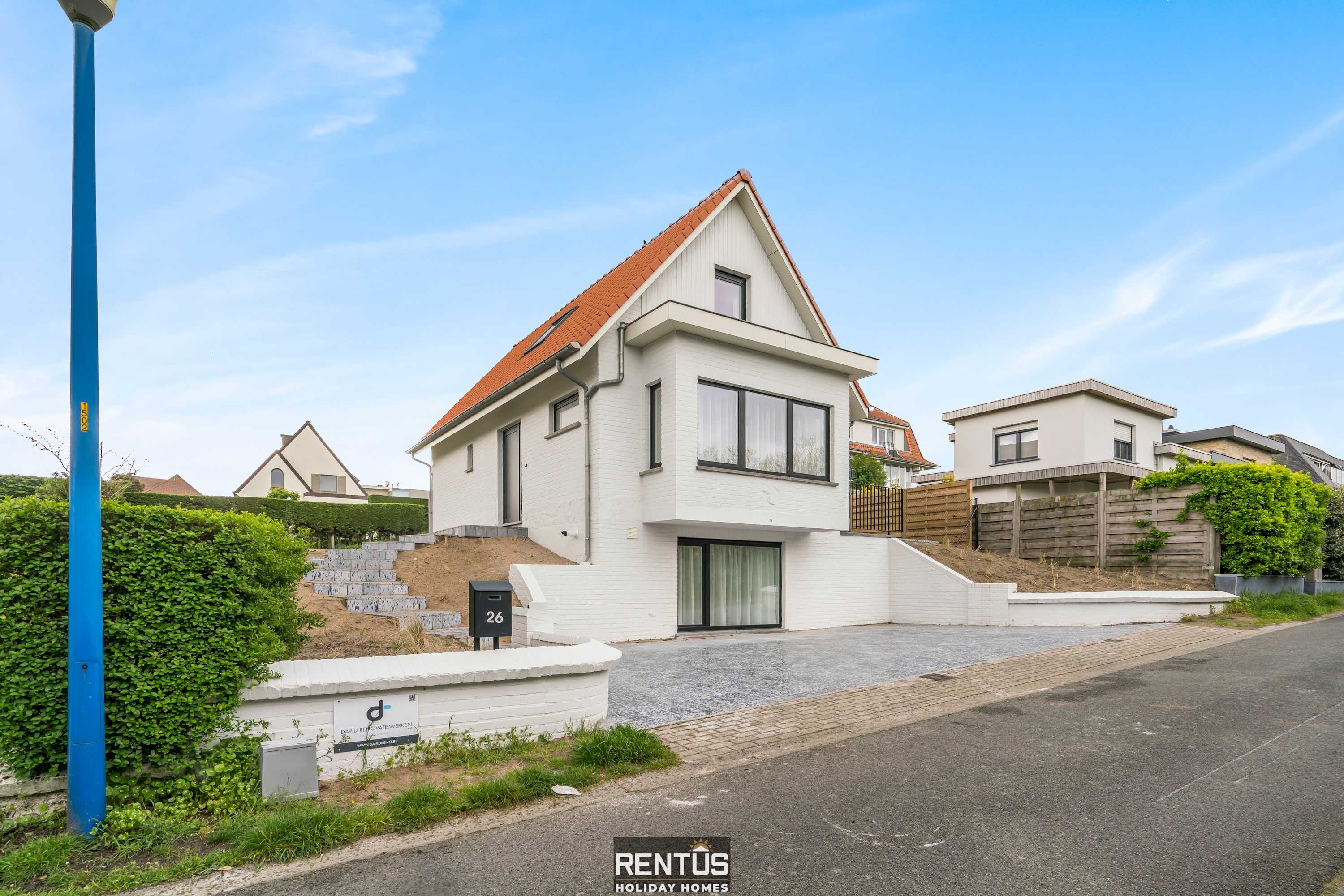 Anno 2021 - Anno 2021 - Gerenoveerde villa 150m van het strand